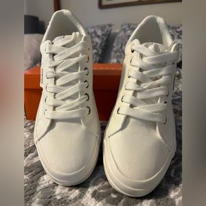 Brand New Rocket Dog Cecila Canvas Shoes